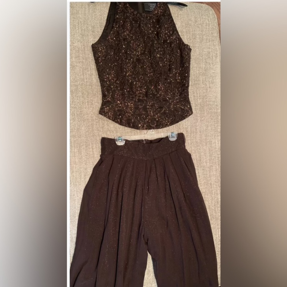 CARMEN MARC VALVO size 6 fully Embroidered evening top and pant set